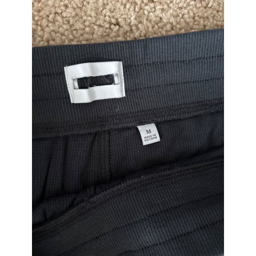 Aritzia Sunday Best Black Ribbed Flared Lounge Pants, never worn - Picture 4 of 6